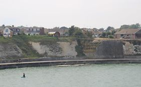 Spring Tide Cliff Top Glamping Pod With Direct Sea Views