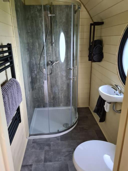 Spring Tide Cliff Top Glamping Pod With Direct Sea Views Birchington-on-Sea Exterior photo