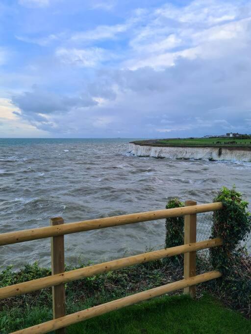 Spring Tide Cliff Top Glamping Pod With Direct Sea Views Birchington-on-Sea Exterior photo